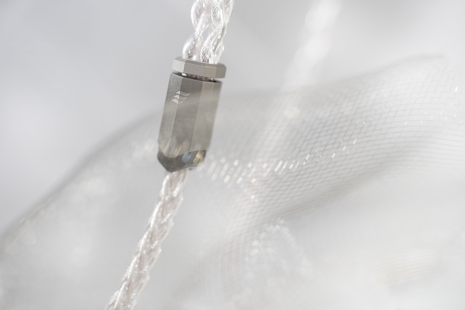 Effect Audio Cleopatra II OCTA 8-Wire ConX (2-pin + MMCX) Pure Silver Cable