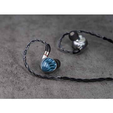 iBasso IT05 Nanomaterial Dynamic Driver IEM
