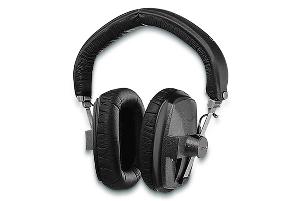 Beyerdynamic DT 150 Studio Headphones - Black