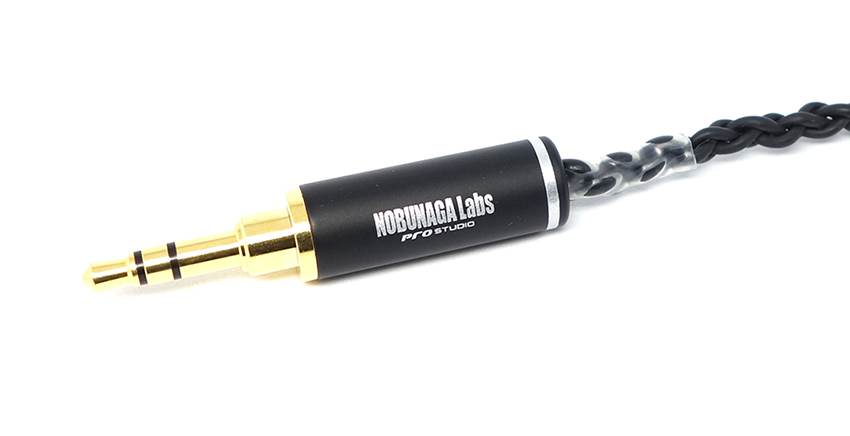 Photo of NOBUNAGA Labs 3.5mm plug with 24K gold plating on white background