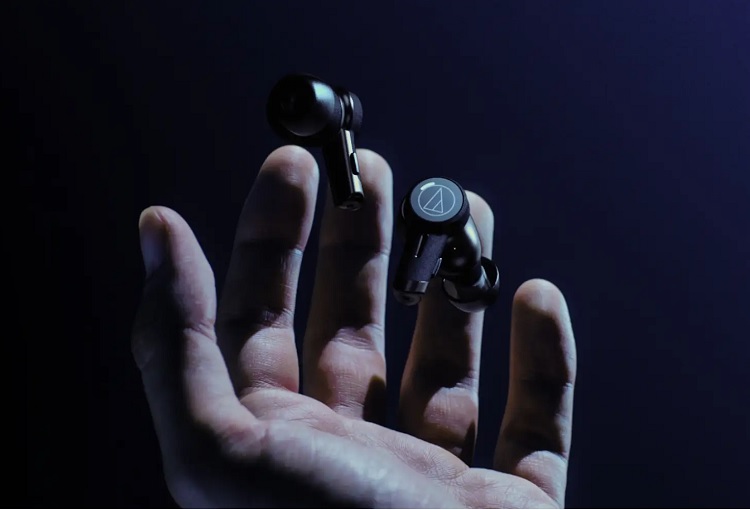 Noise Cancelling Headphones